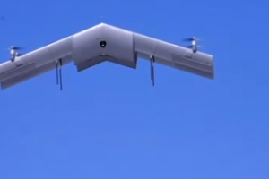 我国科研人员研发出技术先进的“双飞翼+多旋翼”无人机